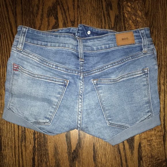 BDG jean shorts - Picture 2 of 4